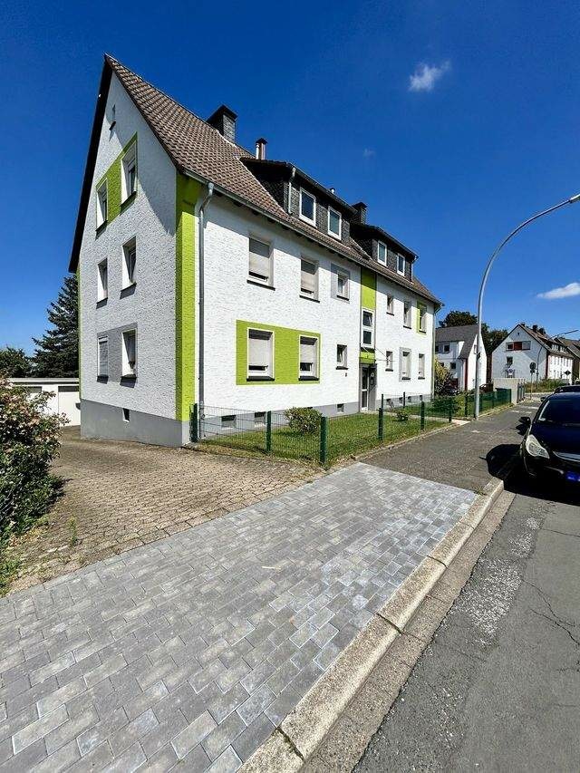 Wir modernisieren für Sie - Dachgeschosswohnung in ruhiger Lage!