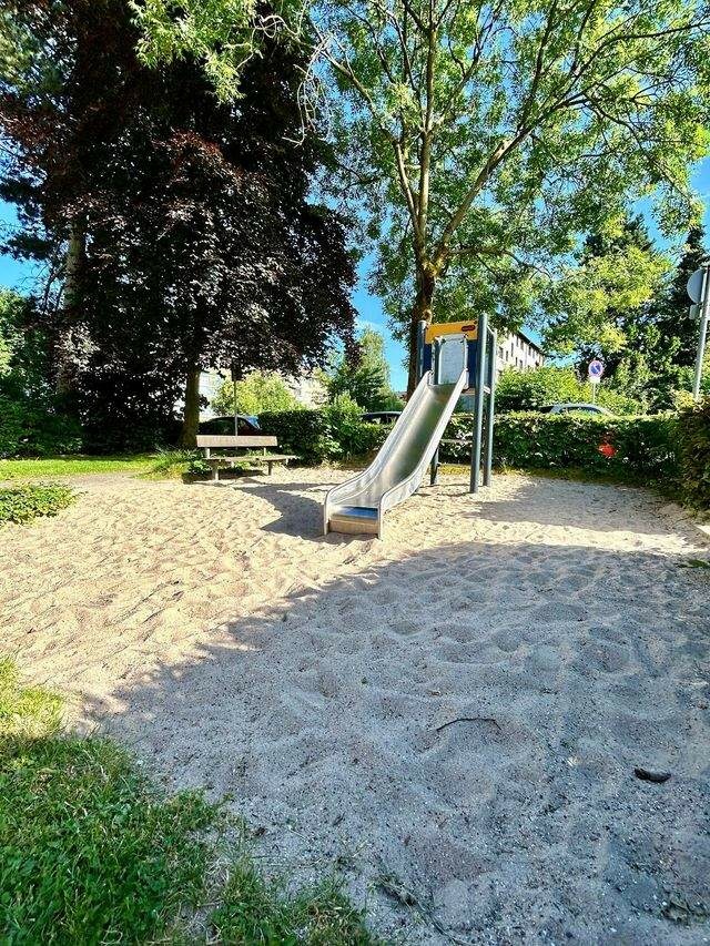 Geräumige 3-Zimmer-Wohnung in ruhiger Lage (Wohnberechtigungsschein erforderlich)!